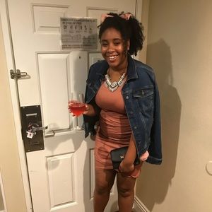 Meet your Posher, Shari